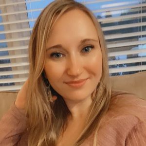 Meet your Posher, Kaitlin